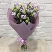 Букет Эустом бело-фиолетовые 