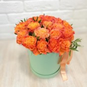 Коробка оранжевых роз 